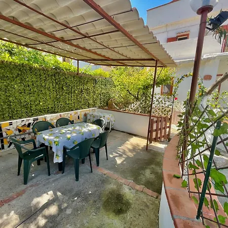 Prázdninový dům Maica Palinuro